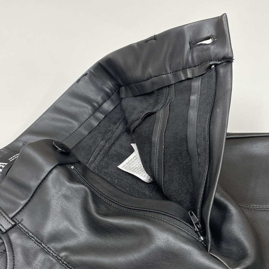 ZARA /XS/ ブラック フェイクレザーレギンスパンツ レディース ホワイトロゴタグ カジュアル ボトム 通勤 オートバイ バイク デイリー ザラ_画像6