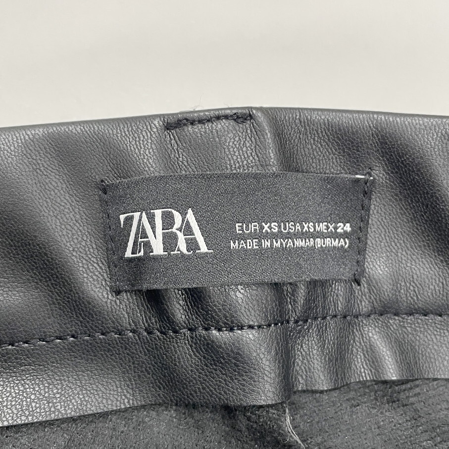 ZARA /XS/ ブラック フェイクレザーレギンスパンツ レディース ホワイトロゴタグ カジュアル ボトム 通勤 オートバイ バイク デイリー ザラ_画像7