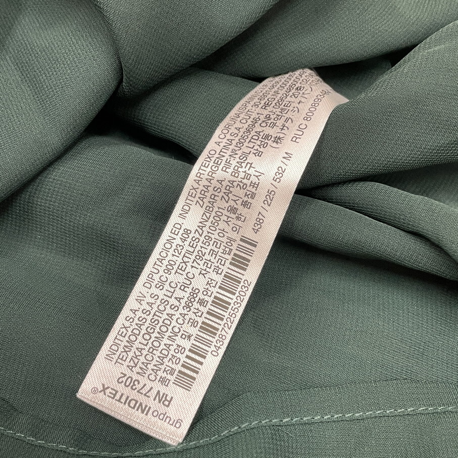 ZARA /M/ グリーン ロングワンピース レディース プリーツ フリル 長袖ドレス カジュアル ゴールドボタン 大人可愛い生地 デイリー ザラ_画像8