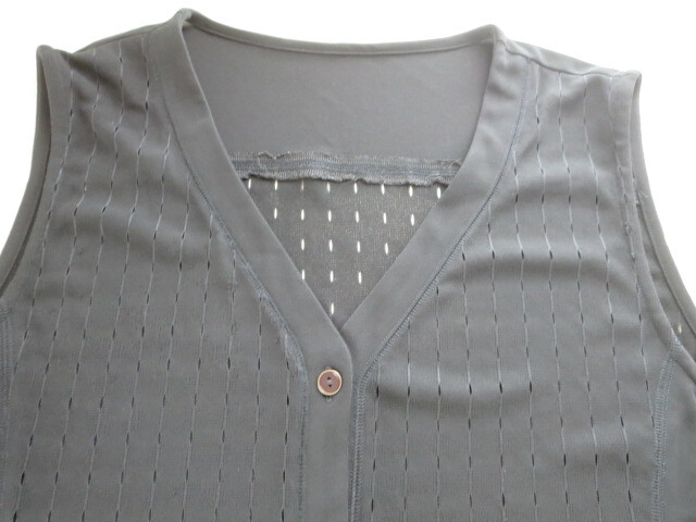 ☆送料無料☆MISSEL ミゼール 大人おしゃれなブラックベストLLサイズ_画像2
