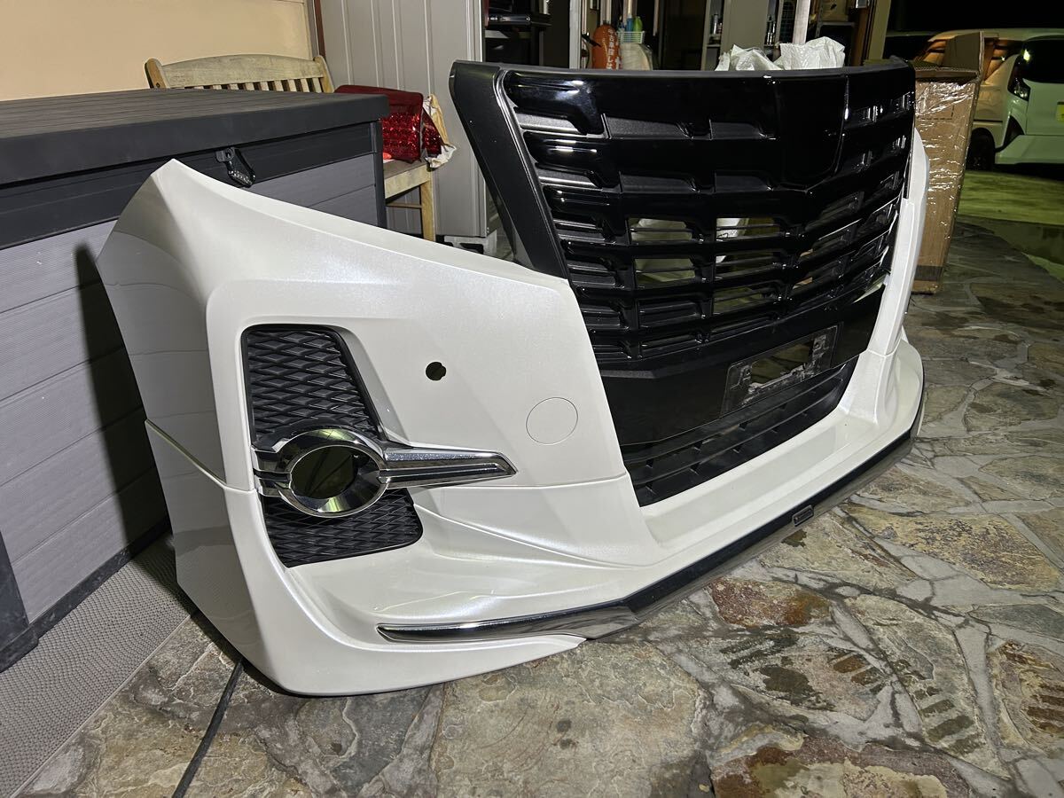 30前期アルファードフロントバンパー _画像2