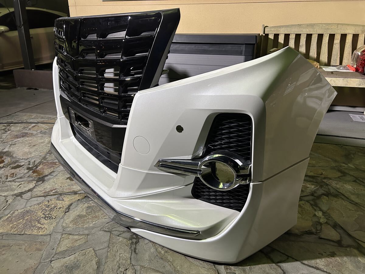 30前期アルファードフロントバンパー _画像3