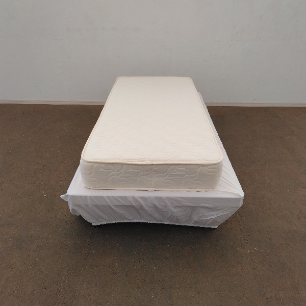 【倉庫引取限定!】中古 株式会社フルハウス シングル マットレス セミシングル ホワイト ボンネルコイル ベッド ベッドマット_画像2