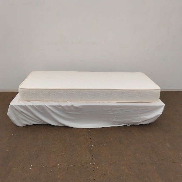 【倉庫引取限定!】中古 株式会社フルハウス シングル マットレス セミシングル ホワイト ボンネルコイル ベッド ベッドマット_画像3