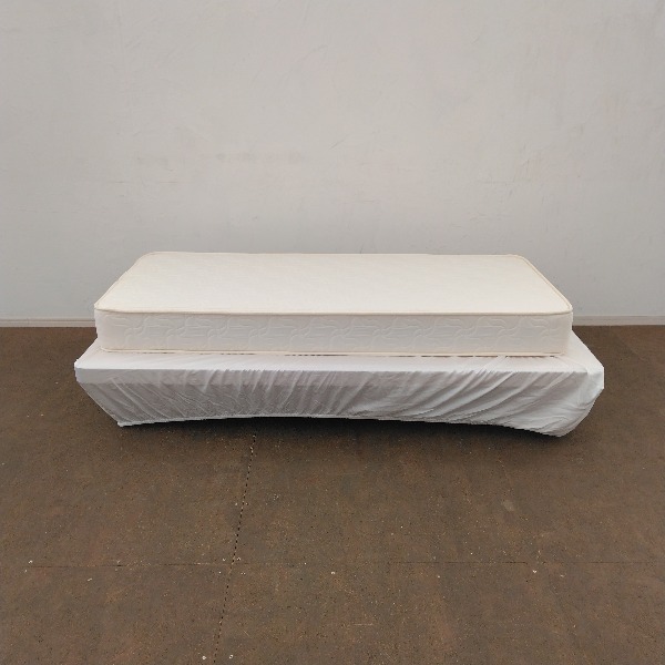 【倉庫引取限定!】中古 株式会社フルハウス シングル マットレス セミシングル ホワイト ボンネルコイル ベッド ベッドマット_画像5