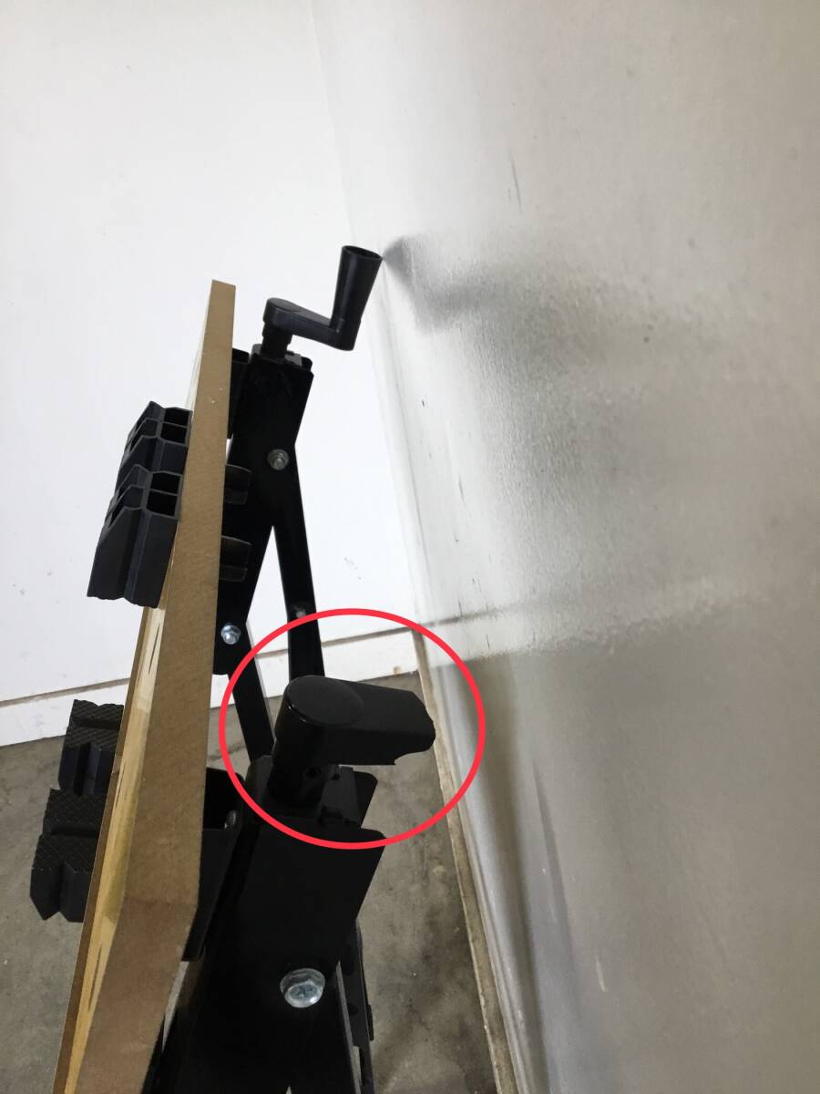 ^ v Gifu departure / производитель и т.п. неизвестен / верстак / DIY/ Work bench / рабочий стол / руль 1 шт повреждение есть / текущее состояние товар / R7.10/11 ^