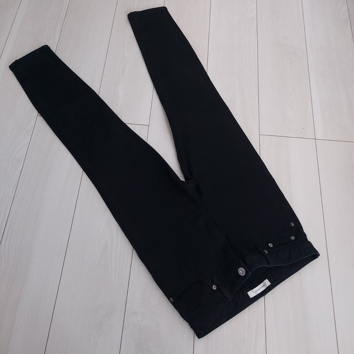 【美脚】MOUSSY マウジー iSKO JW EMOTION BLK SKINNY ブラック スキニー ストレッチ デニムパンツ 26_画像4