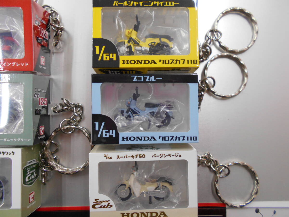フルコンプ　1/64　Honda　Cub　フィギュアキーホルダー　ガチャガチャ　6種類まとめて　追跡可　クリックポスト　ホンダ　カブ_画像3