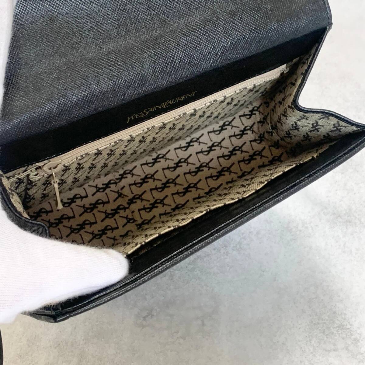 Yves Saint Laurent イヴ サンローラン ショルダーバッグ 斜め掛け クロスボディバッグ YSL ロゴ レザー ブラック 黒_画像7