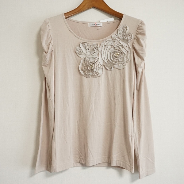 #anc ギャラリービスコンティ GALLERYVISCONTI カットソー 2 ベージュ 花モチーフ ビーズ 長袖 レディース [913149]_画像1