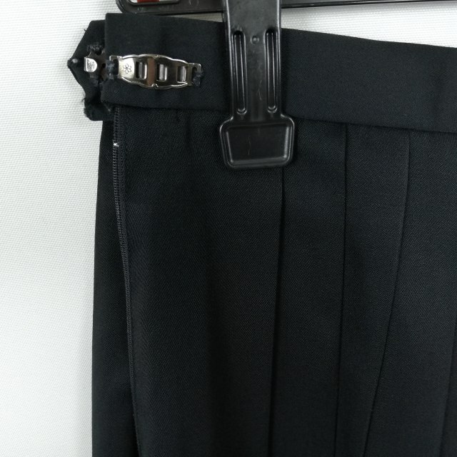 1円 セーラー服 スカート スカーフ 上下3点セット 冬物 白3本線 女子 学生服 中学 高校 黒 制服 中古 ランクC EY4445の画像7