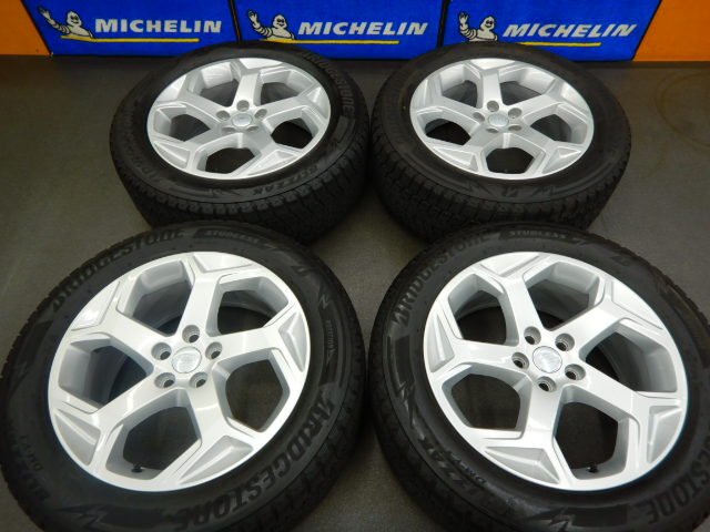  Range Rover оригинальный 5 split 8.5J-20+47 5-120 2022 год Blizzak DM-V3 255/55-20 8 минут. Discovery тоже.