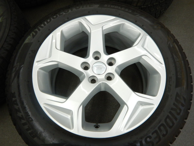  Range Rover оригинальный 5 split 8.5J-20+47 5-120 2022 год Blizzak DM-V3 255/55-20 8 минут. Discovery тоже.