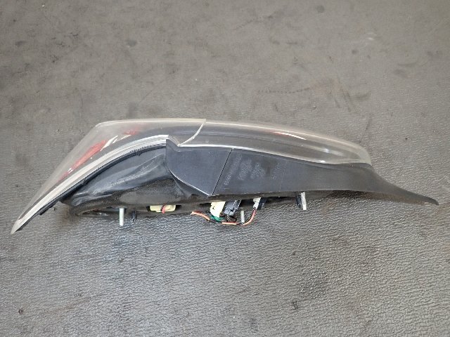 SE3P RX-8 タイプRS 後期 純正LEDテールライト 右側/R ジャンク (再)_画像5