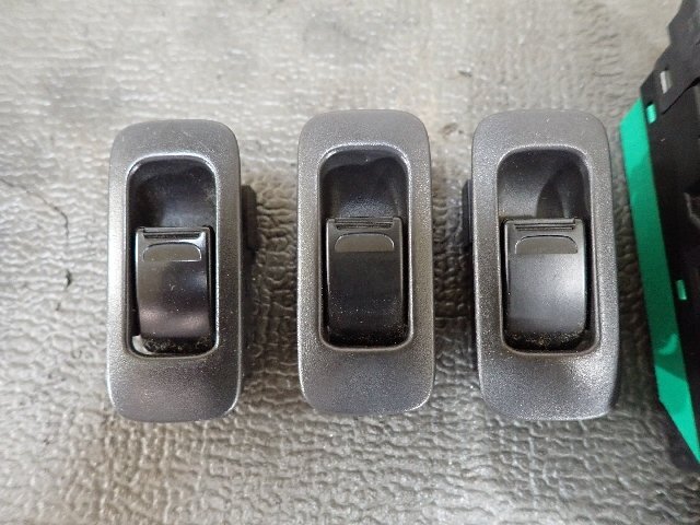 HN22S KEIスワークス 純正パワーウィンドウスイッチ 全席 K6A  (再)_画像4