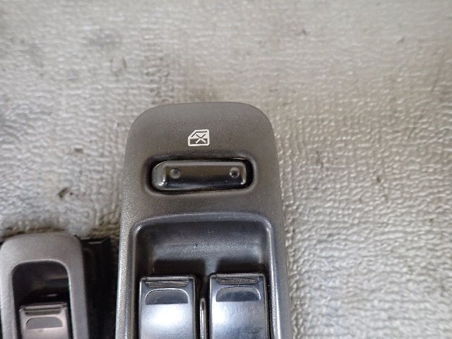 HN22S KEIスワークス 純正パワーウィンドウスイッチ 全席 K6A  (再)_画像2