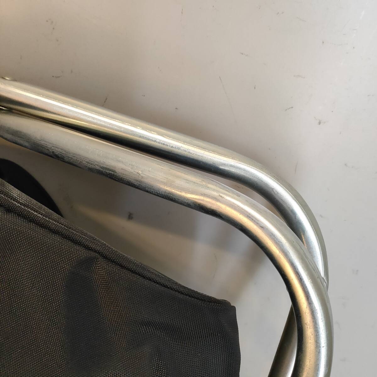 102503●難あり 長期保管品 Leica ライカ 折り畳みチェア 椅子 バッグ●_画像5