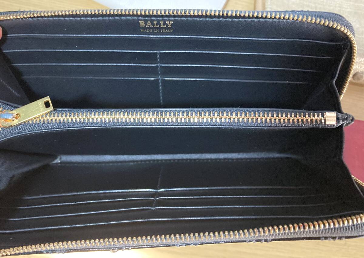 財布・小銭入れ・キーケース・カードケース 10点 まとめて バーバリー・クロエ・マイケルコース・ダンヒル 他 現状品_画像5