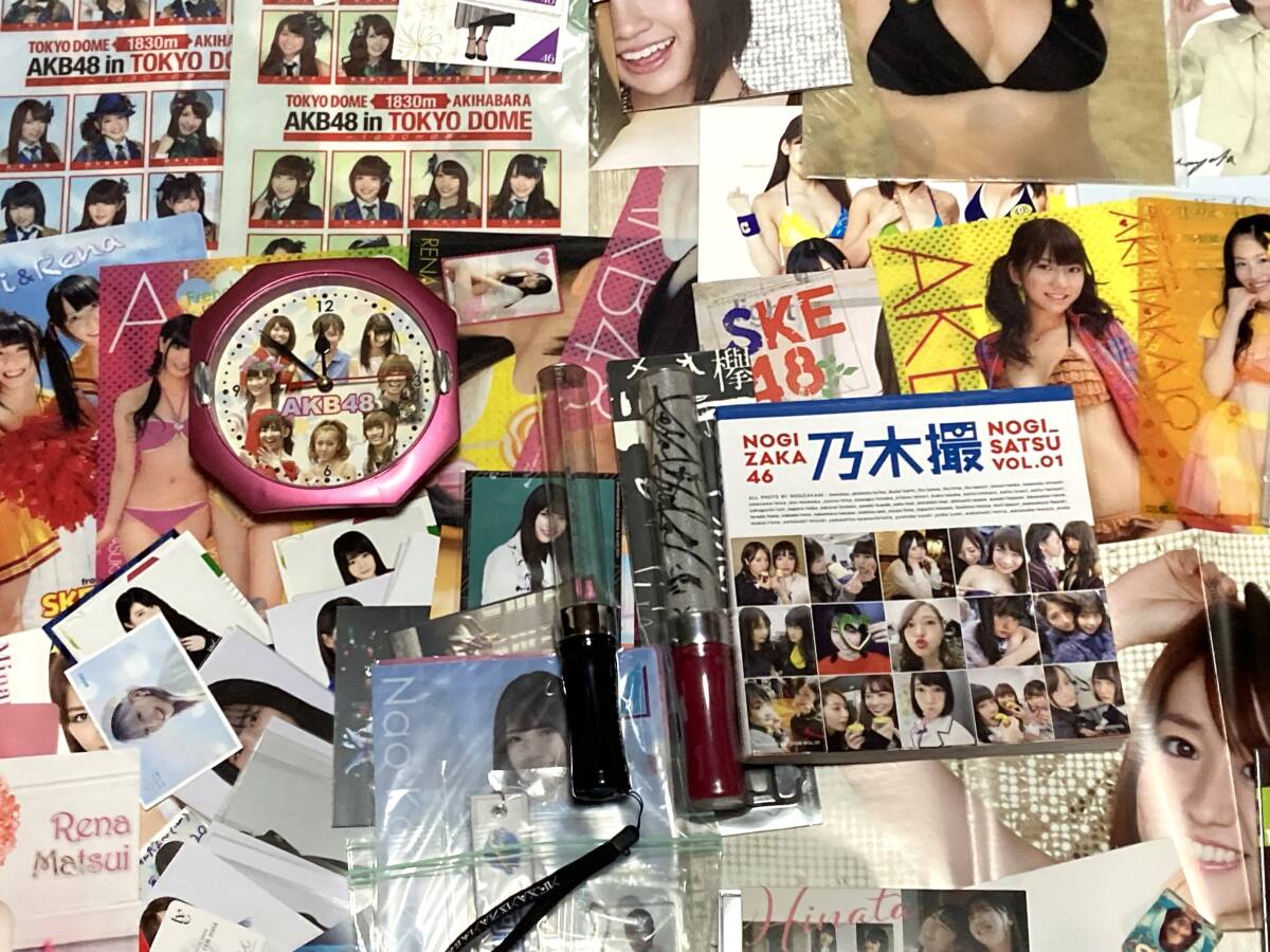 女性アイドル グッズ まとめ売り AKB SKE 乃木坂 欅坂 日向坂 グラビア系 ライブグッズ トレカ クリアファイル ポスター 他_画像6