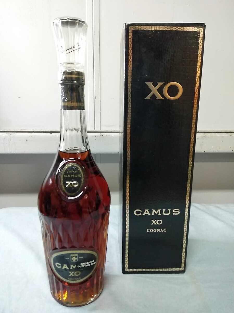 カミュ XO ロングネック 1000ml 40% ブランデー コニャック 未開栓 箱付き 傷汚れあり CAMUS XO COGNAC 古酒 二十歳未満購入禁止 _画像1