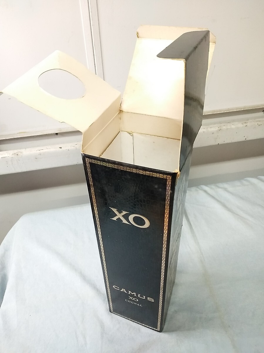 カミュ XO ロングネック 1000ml 40% ブランデー コニャック 未開栓 箱付き 傷汚れあり CAMUS XO COGNAC 古酒 二十歳未満購入禁止 _画像10