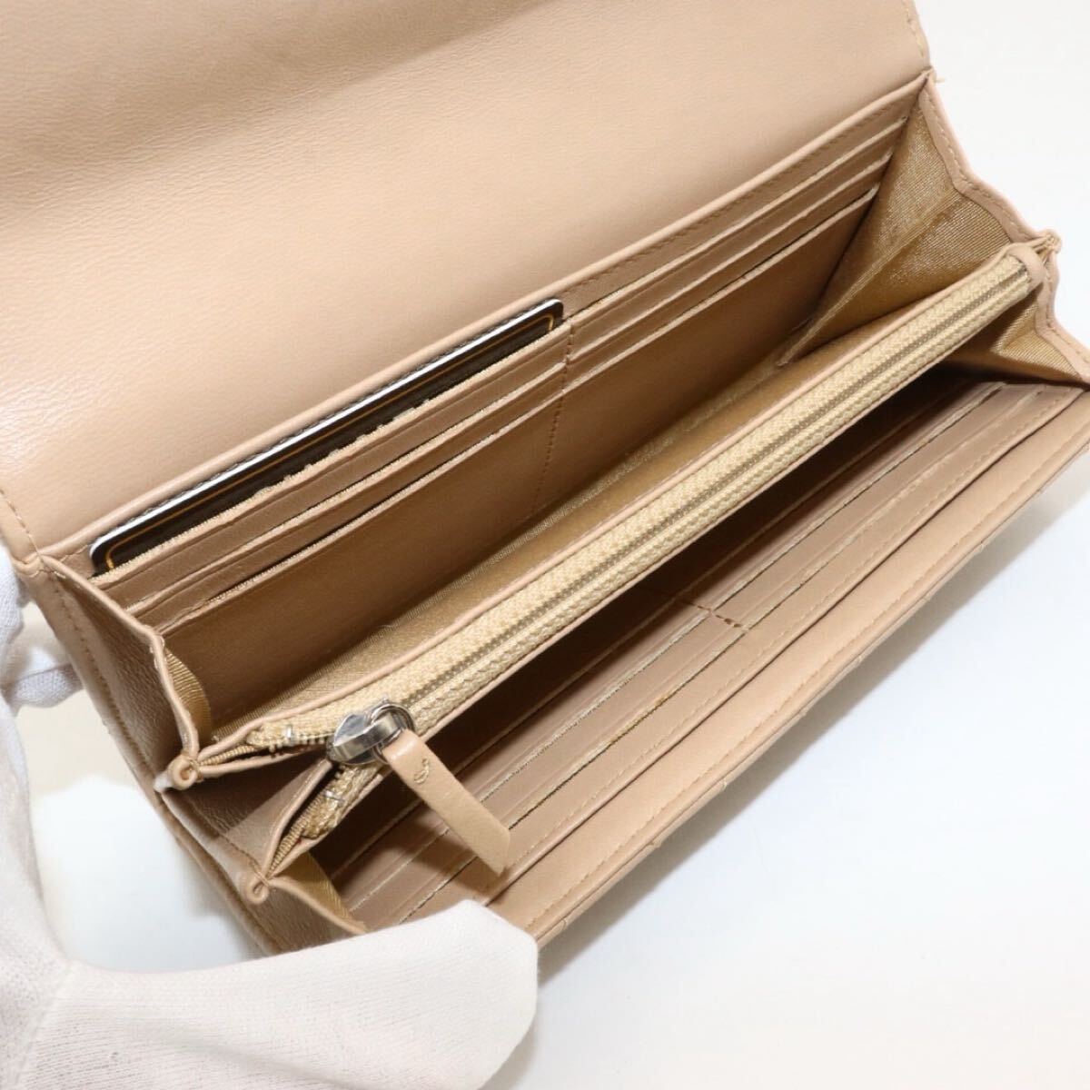 CHANEL 美品　シャネル　ワイルドステッチ　ラムスキン　長財布　ベージュ_画像3