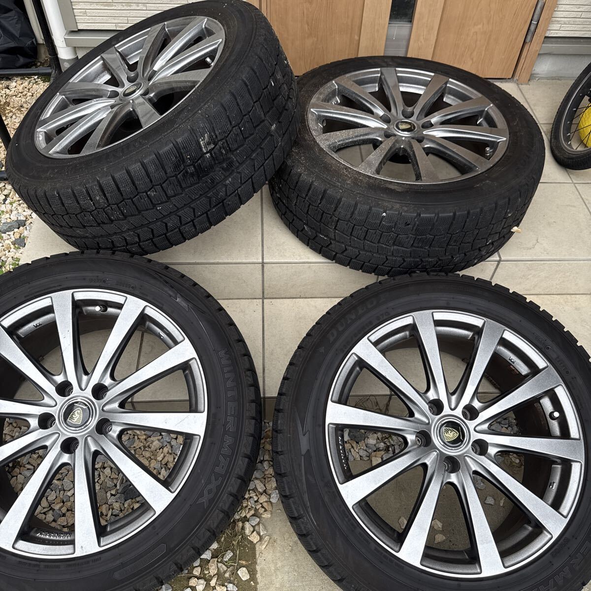 アルファード ヴェルファイア 30 前期 後期 スタッドレス 235 50 18 18インチ_画像1