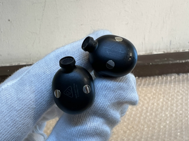 中古品 Beats Studio Buds ビーツ ワイヤレスイヤホン A2512 A2513 A2514 黒 ブラック 現状渡し_画像5