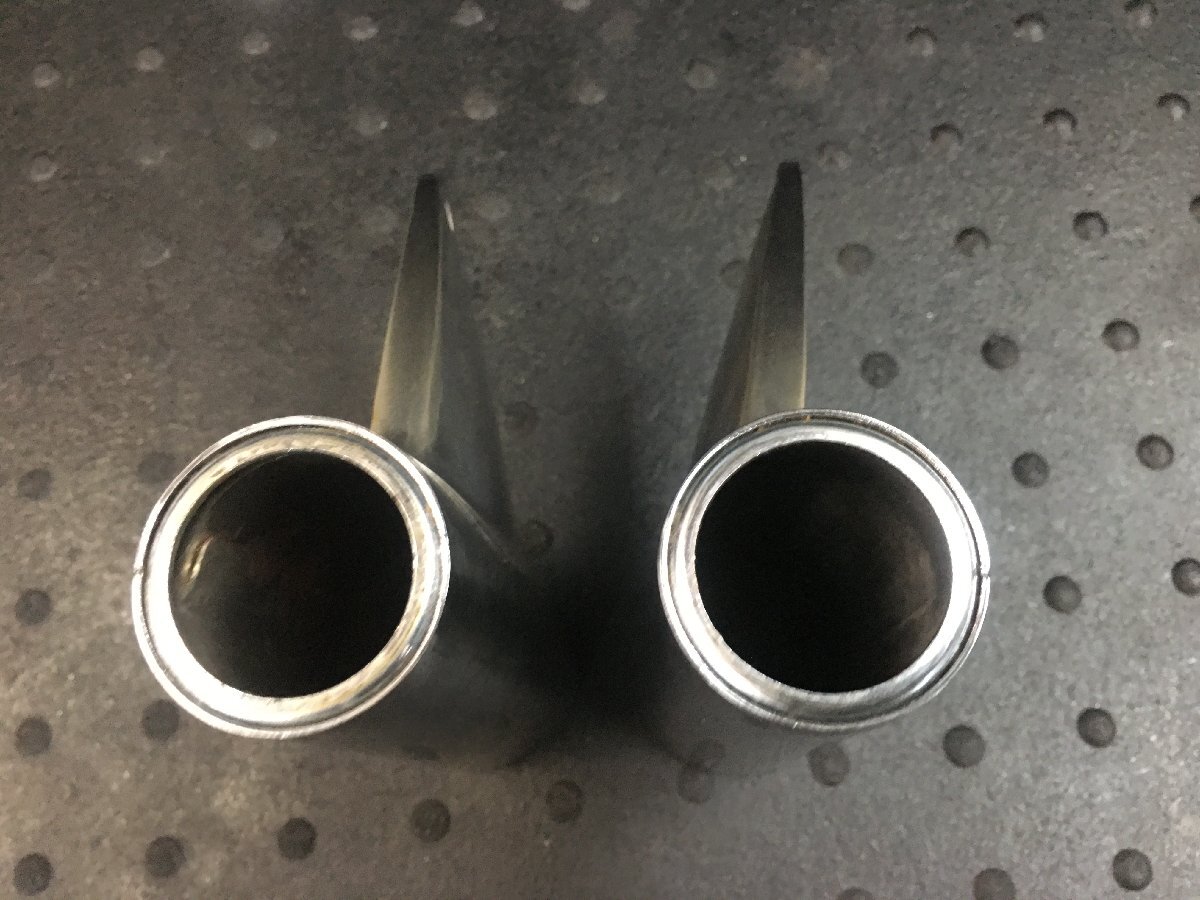 カワサキ W1S 純正ヘッドライトステー 左右 メッキ 凹みなし♪ 　(検索 W1F W1SA ダブル スペシャル 絶版 1970年 kawasaki 実動車両より♪_画像10