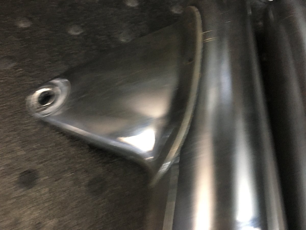 カワサキ W1S 純正ヘッドライトステー 左右 メッキ 凹みなし♪ 　(検索 W1F W1SA ダブル スペシャル 絶版 1970年 kawasaki 実動車両より♪_画像4