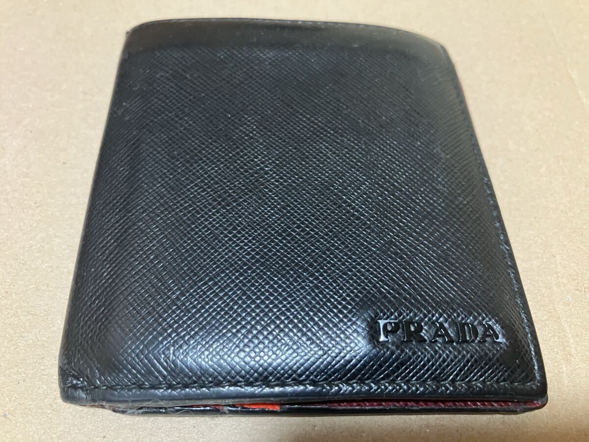 PRADA プラダ 二つ折り財布 ブラック_画像2