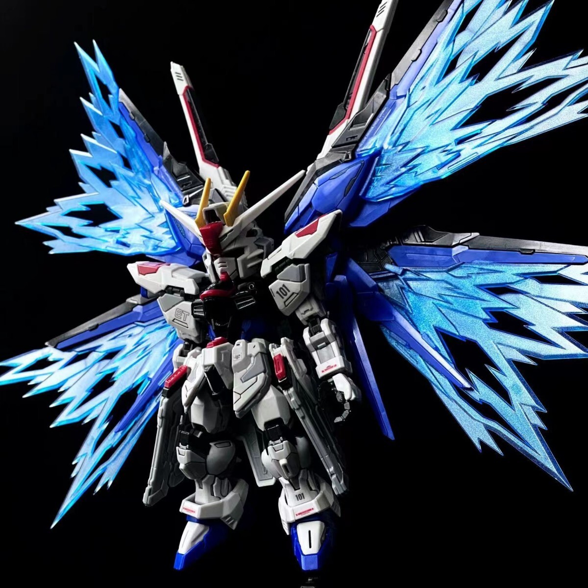 新品　MGSD フリーダムガンダム 用 光の翼エフェクトパーツ 改造パーツ ブルー色　未組立　海外製プラモデル　本体無し_画像1