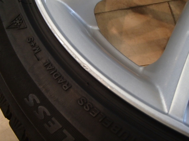 純正ボルト対応 中古4本 スタッドレス 冬 MAK シルバー色 17in PCD112 ブリヂストン ブリザック VRX3 205/45R17 ミニ BMW MINI F55 F56 F57_画像5