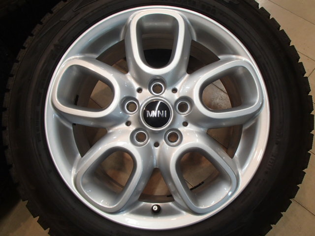 スタッドレス ピレリ 新品タイヤ付 BMW MINI ミニ F54 ループスポーク 494 7.0J 16in IS52 PCD112 ICE ZERO ASIMMETRICO 205/55R16_画像3
