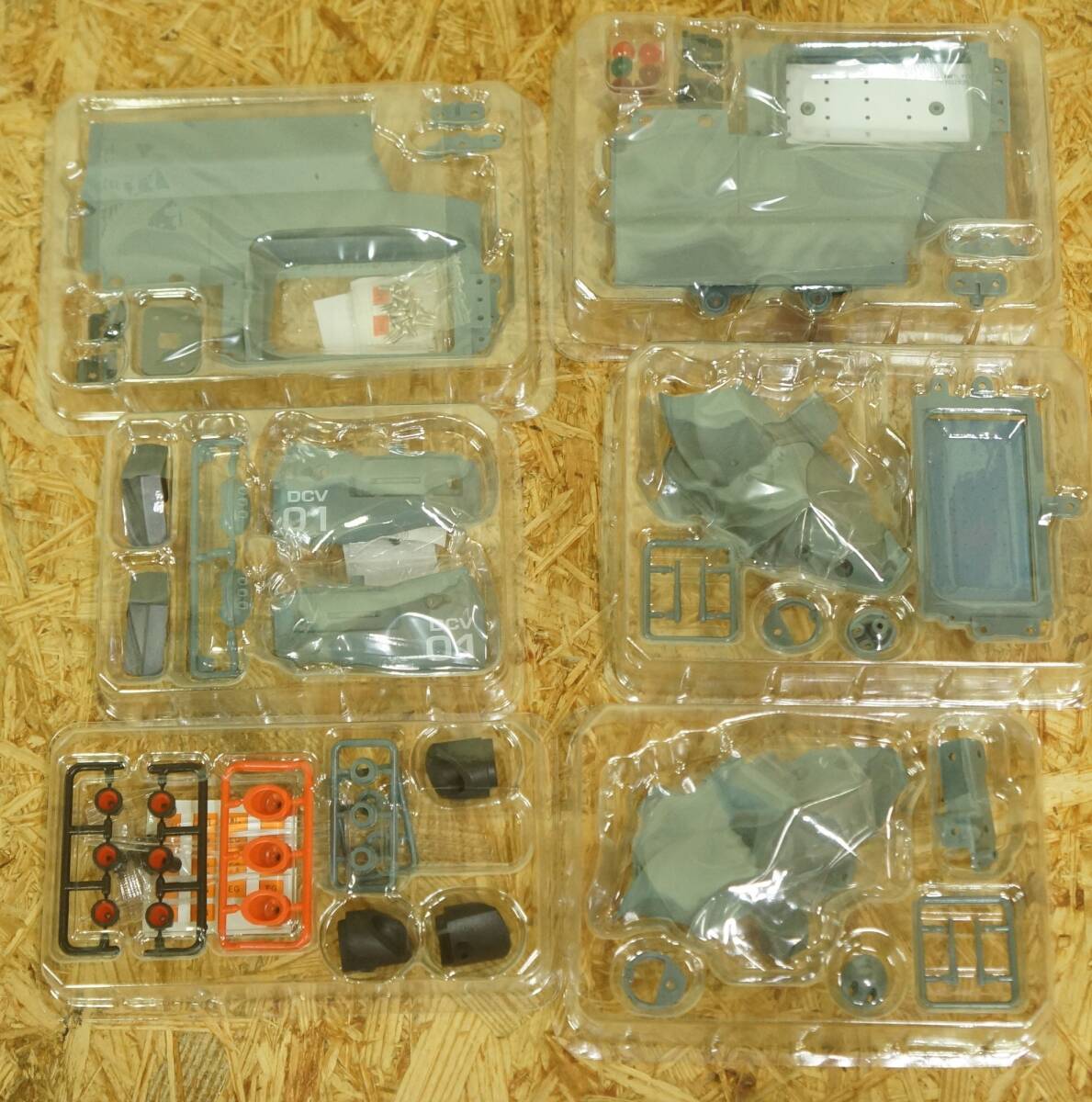 アシェット 宇宙戦艦ヤマト2205 ダイキャストモデルを作る 171号～250号 戦闘空母ヒュウガ 全巻セット 中古品 パーツ未使用 定期購読特典付_画像3