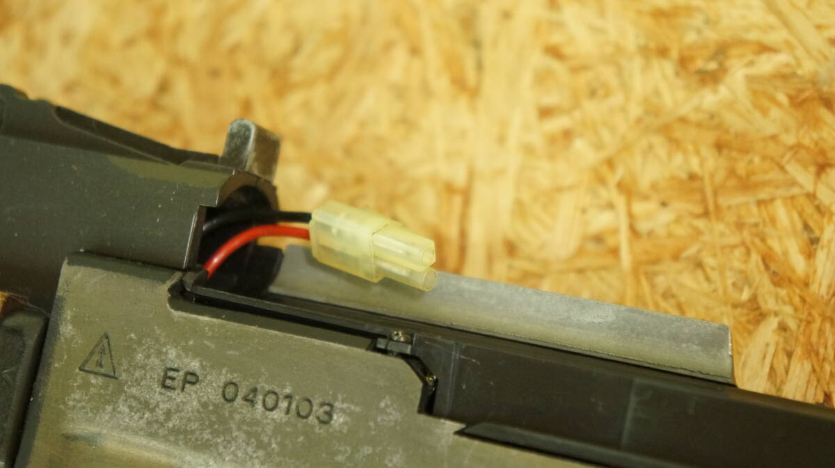 CYMA AK47 / MP5 SD6 電動ガン2点セット　中古ジャンク品　傷、汚れ有　AK-47動作品、ストック欠品　MP5不動品、マガジン欠品_画像10