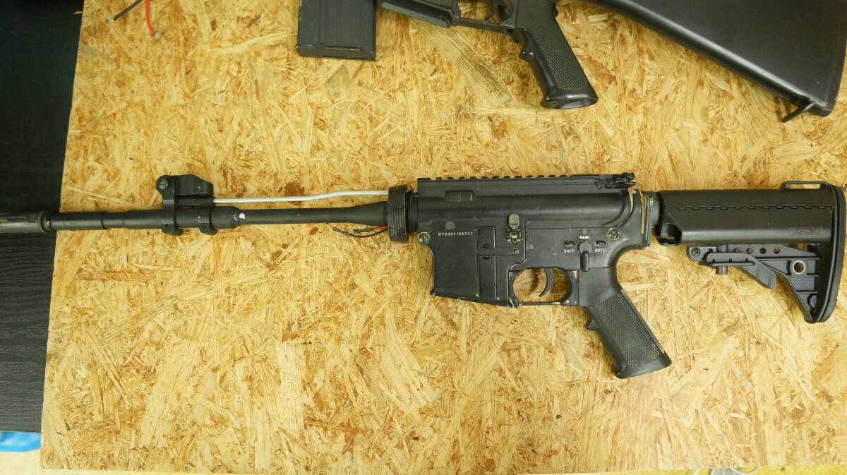 東京マルイ G3 SG1 / 東京マルイ M16 A2 / DBOYS M4 CASV 電動ガン ジャンク品3点まとめ　傷、汚れ有_画像2