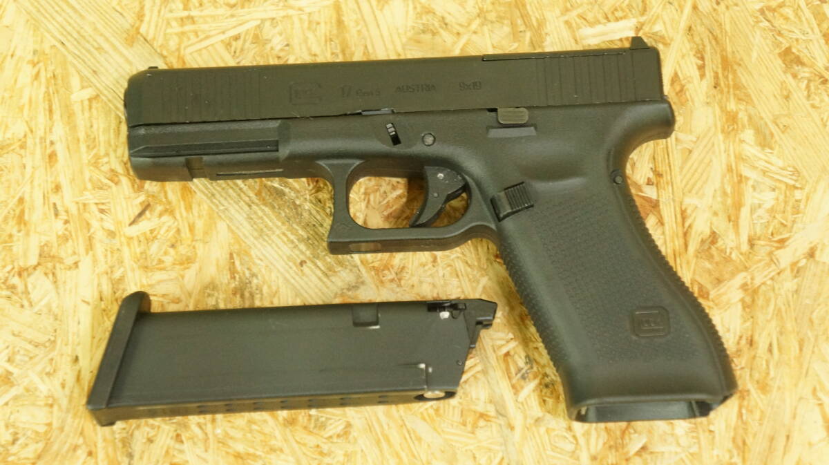 UMAREX GHK GlockAirsoft GLOCK 17 Gen.5 MOS グロック17 ガスブローバック　中古品　傷有　ガス漏れ無し、動作品_画像2
