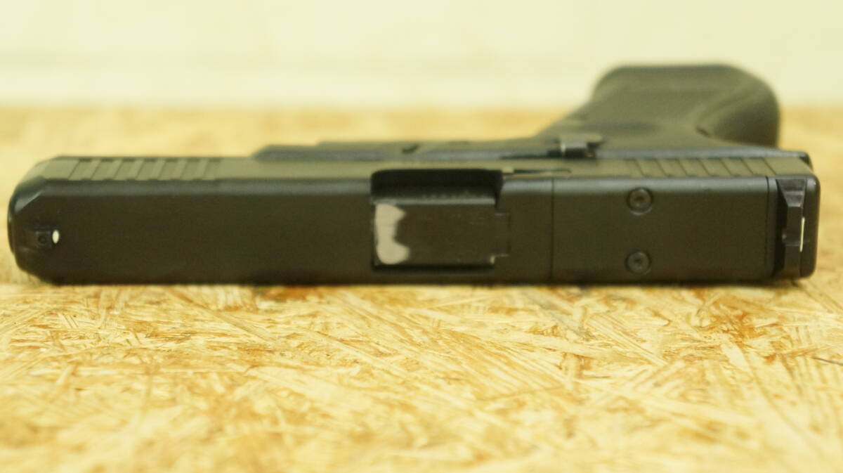 UMAREX GHK GlockAirsoft GLOCK 17 Gen.5 MOS グロック17 ガスブローバック　中古品　傷有　ガス漏れ無し、動作品_画像5