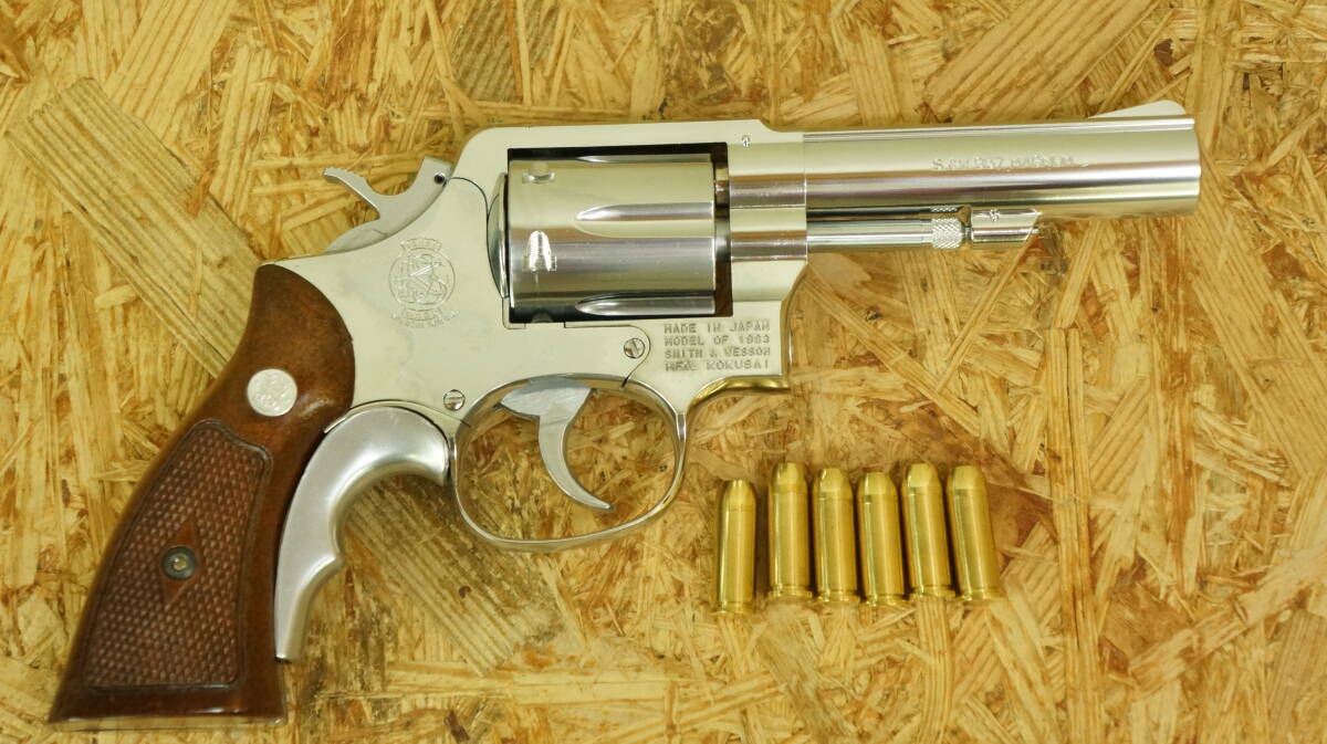 コクサイ S&W Ｍ65 ４インチ シルバーメッキモデル モデルガン　中古品　多少の傷有_画像3