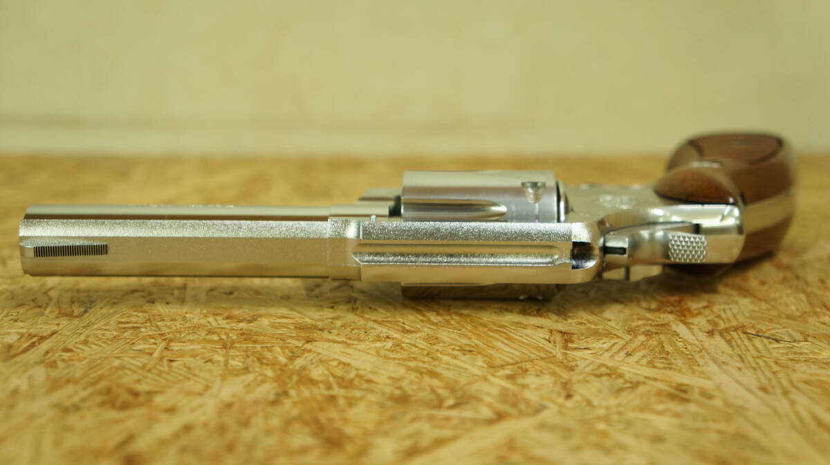 コクサイ S&W Ｍ65 ４インチ シルバーメッキモデル モデルガン　中古品　多少の傷有_画像5