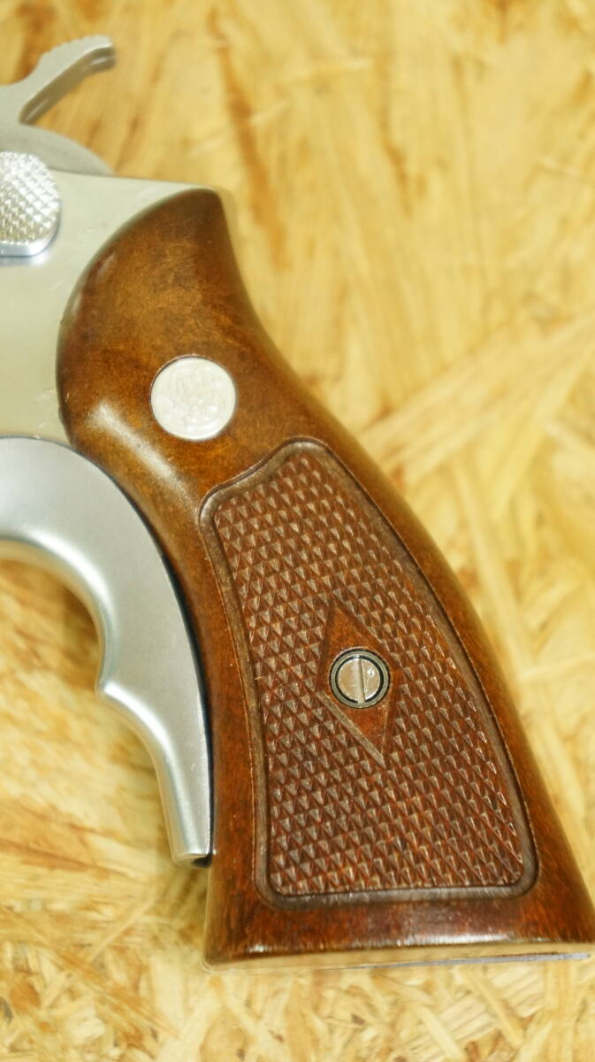 コクサイ S&W Ｍ65 ４インチ シルバーメッキモデル モデルガン　中古品　多少の傷有_画像8