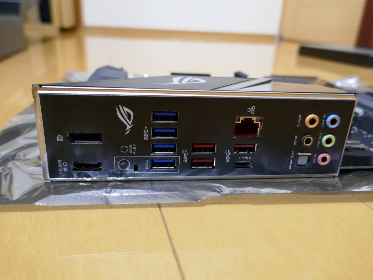 ASUS ROG Strix X570-F Gaming _画像3