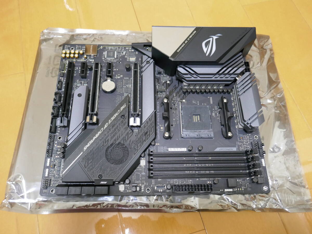 ASUS ROG Strix X570-F Gaming _画像4