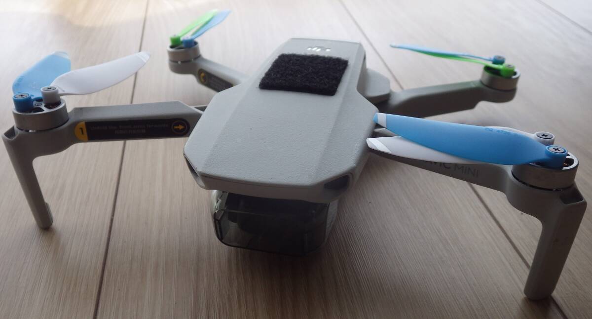 中古 DJI MAVIC mini リモートID対象機体 付属品など含めて_画像3