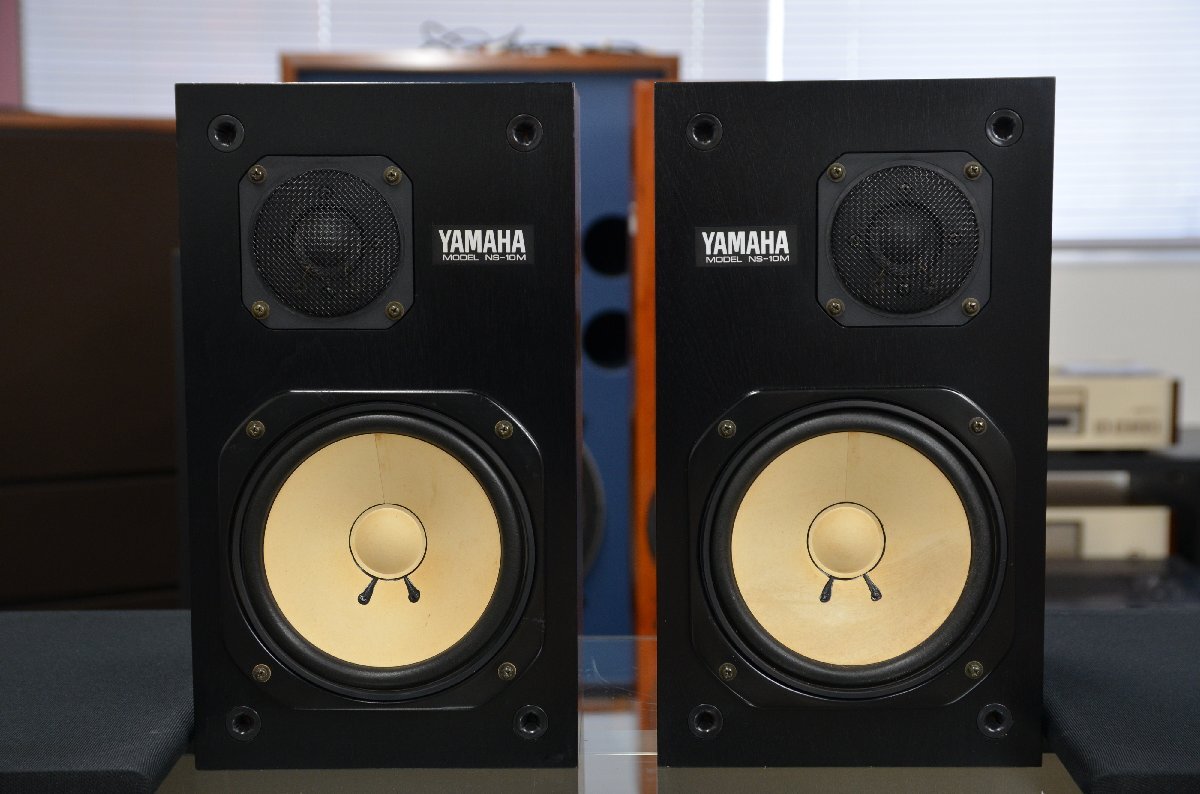 YAMAHA ヤマハ　NS-10M　密閉方式モニタースピーカーシステム　　（1367）_画像1