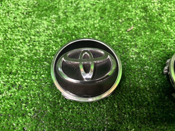 トヨタ純正アルミホイール用　センターキャップ　中古　4枚　（1台分）　30系アルファード　トヨタ純正_画像4