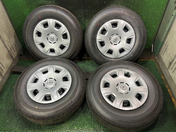 25年製 200系ハイエース 新車外し S-GL ブリヂストン RD-613 195/80R15 107/105S スチールホイール付き 4本 1021-04_画像1