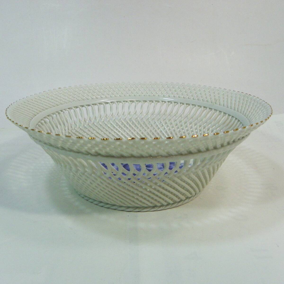 ゆうパック.60サイズ送料記載済み　MOGA ROMANIA モガ・ルーマニア レース編み ハンドクラフト　欠けも無し程度良（赤枠.楽）_画像3