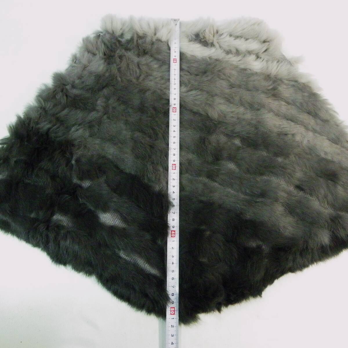 定形外郵便.450円発送OK　未使用.置き古し　ワールド modify マフラー　ケープ　ラビット　売切り（赤枠.樂多我）_画像3